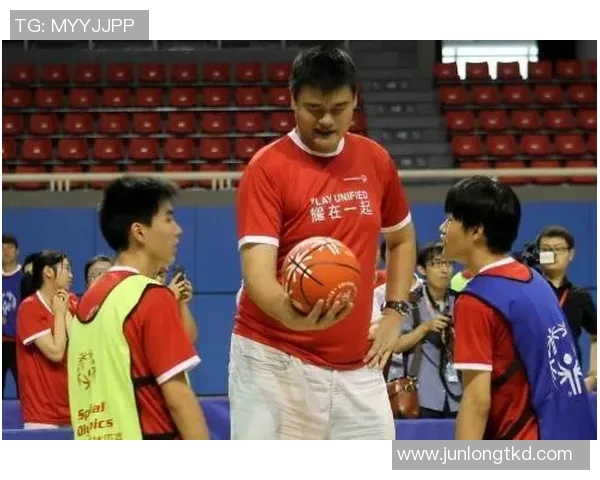 姚明在篮球领域的卓越贡献与对中国体育发展的深远影响