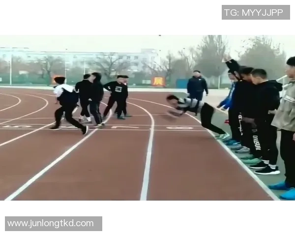 重庆滑板队状态解析：年轻力量如何引领滑板运动新风潮