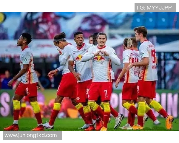 英超激战莱比锡狂胜多特蒙德四球逆转全场沸腾 英超激战莱比锡狂胜多特蒙德四球逆转全场沸腾