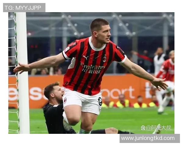 足总杯精彩对决AC米兰与莱比锡战成平局战术解析引发全场热议 足总杯精彩对决AC米兰与莱比锡战成平局战术解析引发全场热议