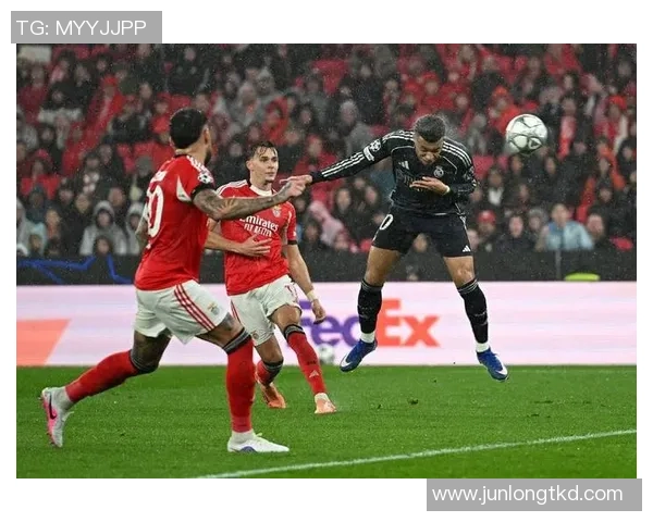 国王杯精彩对决本菲卡大胜国米引发红牌争议与十大进球回顾